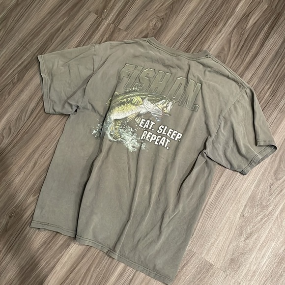 Fishing T Shirt - Picture 2 of 3